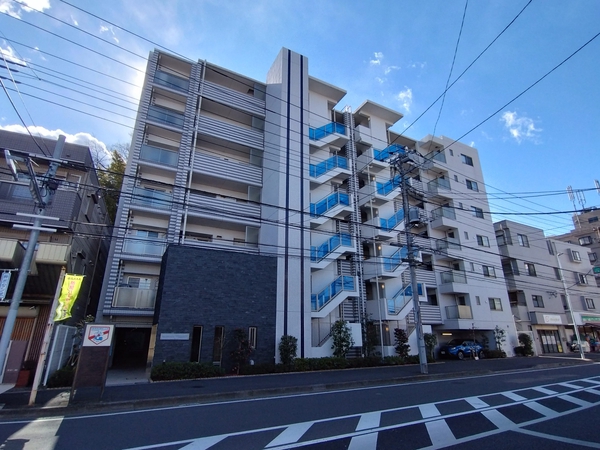 【セルアージュ横濱小机ルミナス】外観