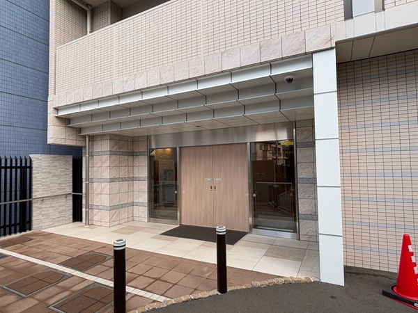 【サンクレイドル聖蹟桜ヶ丘レジデンス】エントランス