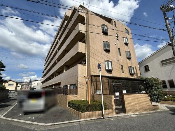 【ロイヤルパレス曙町】外観