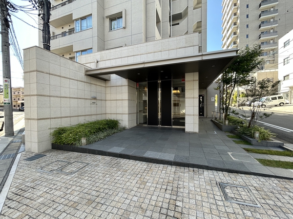 【プラウド一社】エントランス