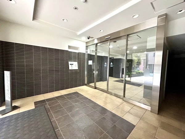 【プレシス東神田】エントランス