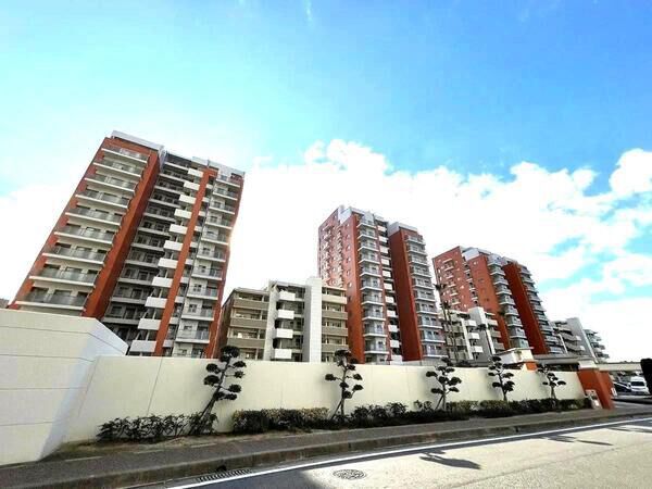 【ベイパークタワーズ福岡】外観2