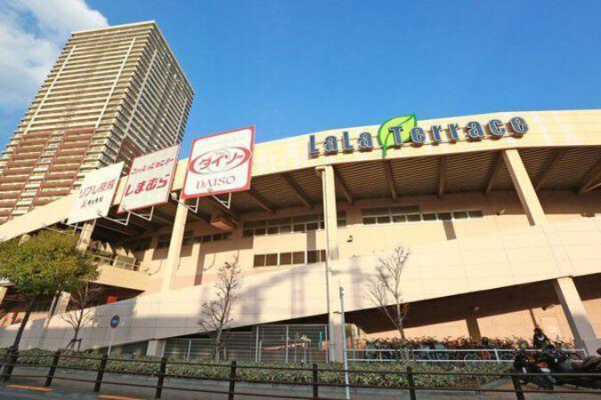 「LaLaテラス南千住」まで、約860m（徒歩11分）。