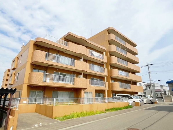 【ライオンズマンション北郷】外観