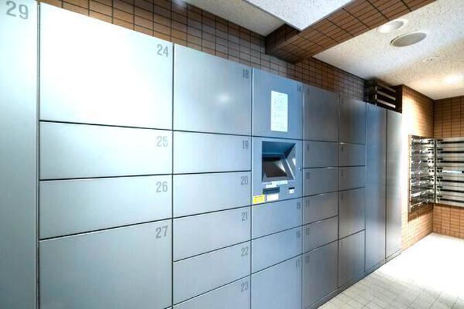 【東灘スカイマンション】エントランス2(宅配ボックス) 【東灘スカイマンション】エントランス2(宅配ボックス)