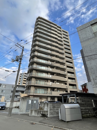 じょうてつドエルアイム伏見