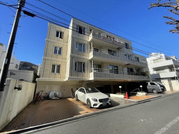 ファミリオン元麻布 2枚目 ファミリオン元麻布