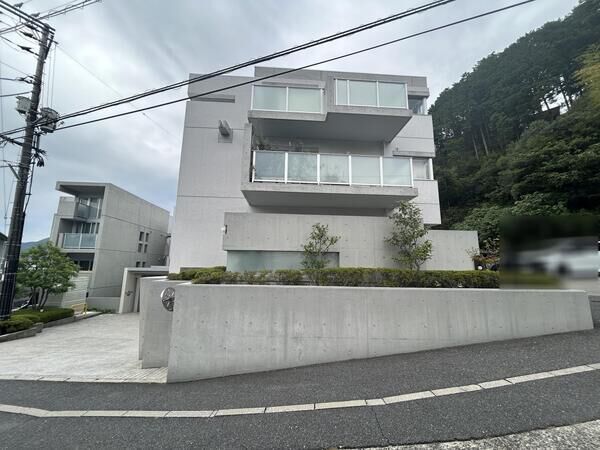 ハウスバーンフリート戸坂