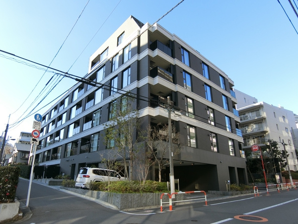 【ブランズ神楽坂】外観
