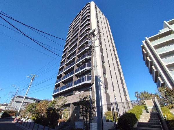 【クレアホームズ町田】外観