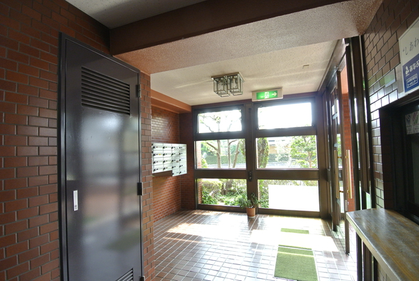 【セザール大宮中央公園】ロビー 【セザール大宮中央公園】ロビー