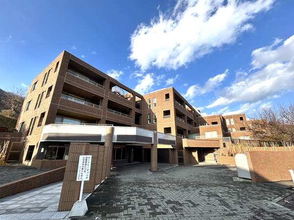 【D’グランセ宮の森】外観