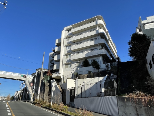 【ファミネス宮前平】外観