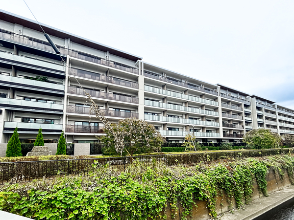 【プラウド向ヶ丘遊園】外観