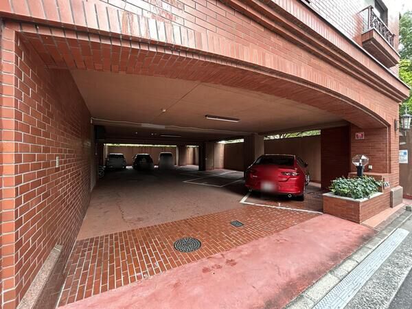 ロッコー銀山町グランドマンション