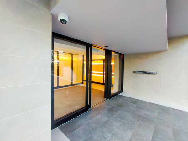 【オープンレジデンシア横浜上星川】エントランス