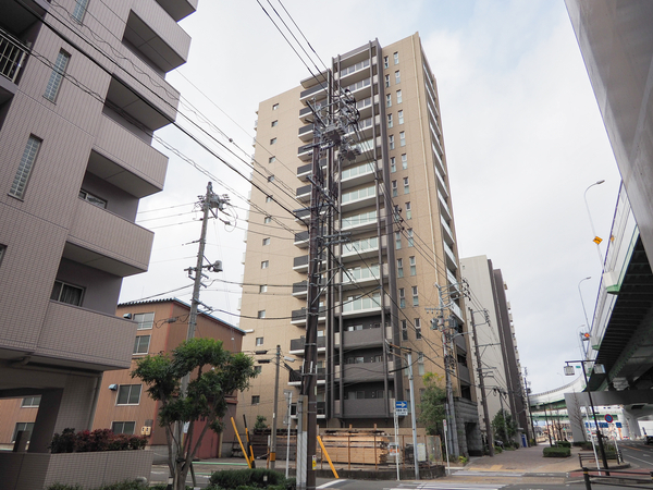 【プレサンスロジェ金山セリエ】外観