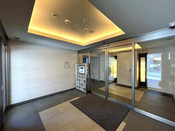 【ライオンズ藤が丘リビオガーデンズ】エントランス 【ライオンズ藤が丘リビオガーデンズ】エントランス