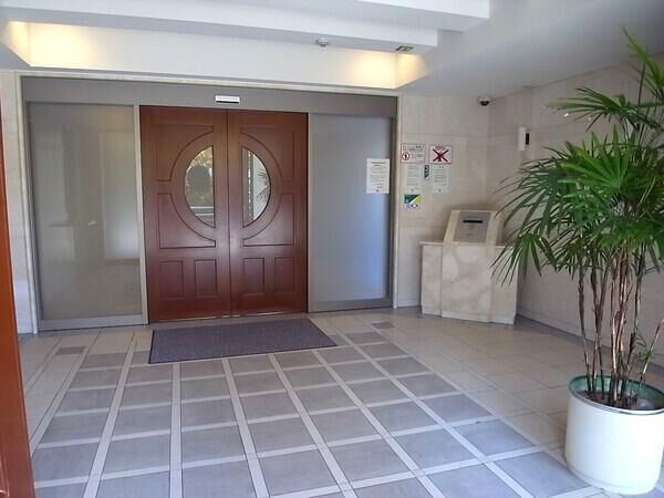 【フローレンス金町】エントランス 【フローレンス金町】エントランス