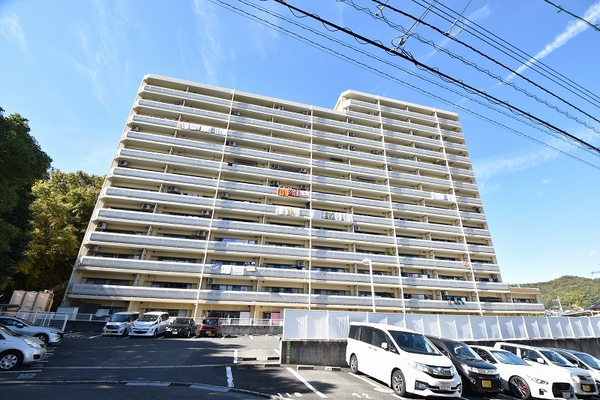 【ペルル中山南参番館】外観