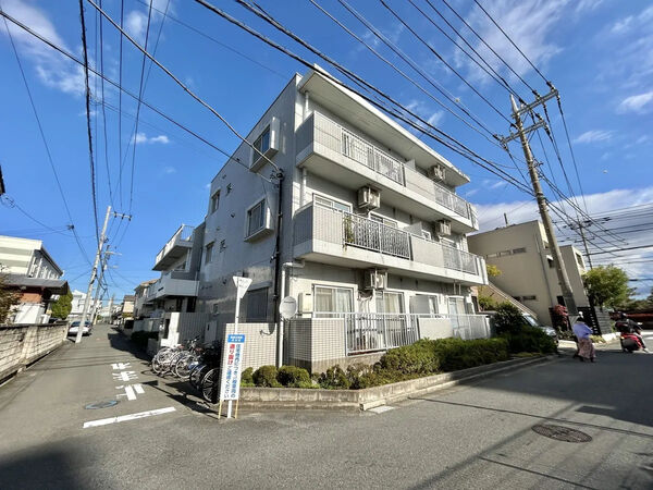 【クリオ平塚六番館】外観