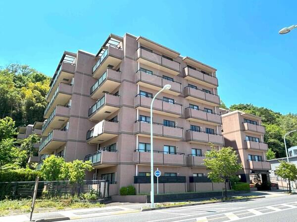 【コスモ聖蹟桜ヶ丘】建物外観 【コスモ聖蹟桜ヶ丘】建物外観