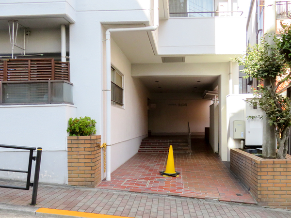 【ファミネス小石川】エントランス 【ファミネス小石川】エントランス