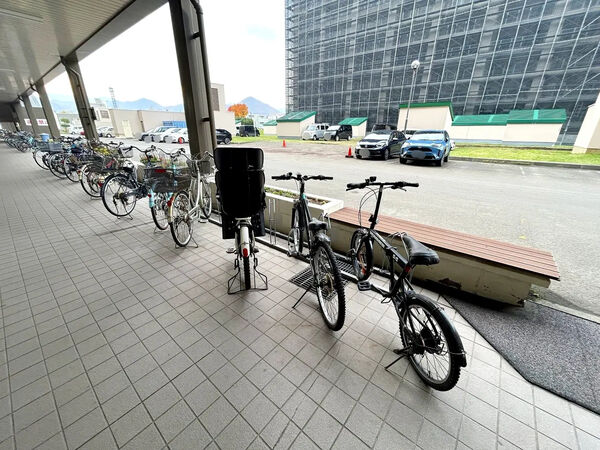 【ラポール二十四軒】駐輪場 【ラポール二十四軒】駐輪場
