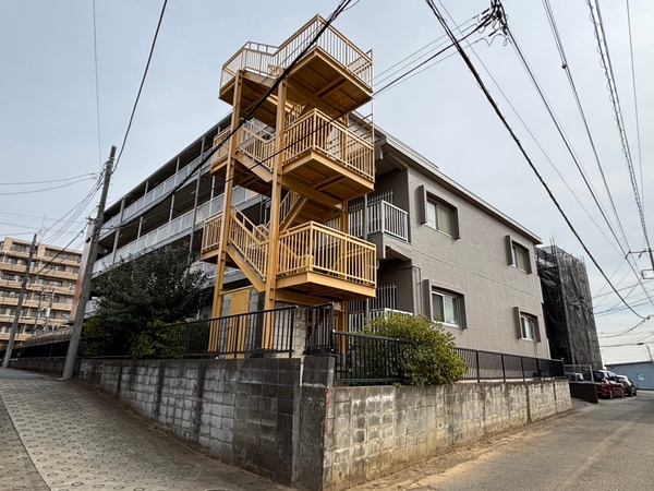 【ライオンズマンション市ケ尾】外観