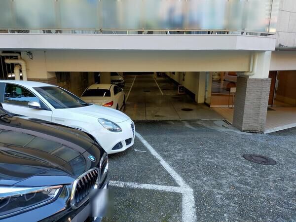 【メゾン赤坂】駐車場 【メゾン赤坂】駐車場