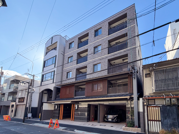 【パラドール寺町二条グランデ】外観