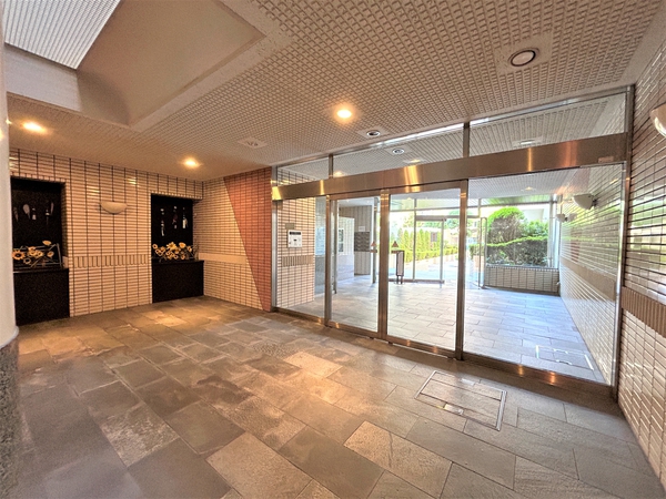 【ライオンズマンション仙台堀川公園】エントランス