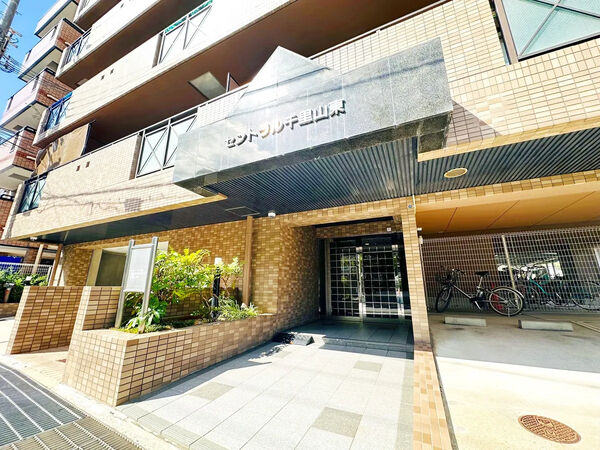 【セントラル千里山東】エントランス