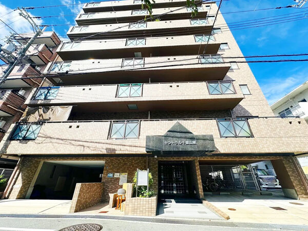 【セントラル千里山東】外観 【セントラル千里山東】外観