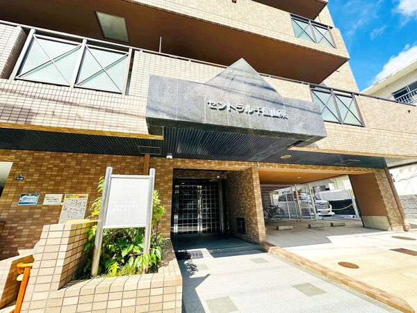 【セントラル千里山東】エントランス 【セントラル千里山東】エントランス