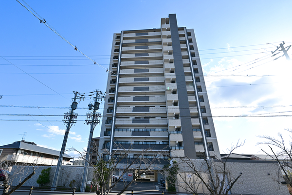 【ローレルコート蟹江】外観