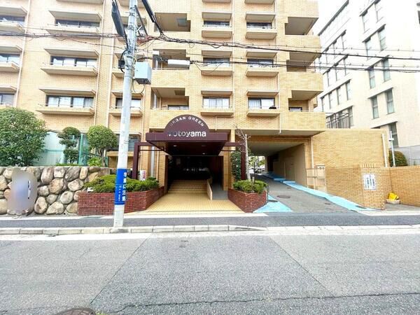 【アーバングリーン本山】エントランス３