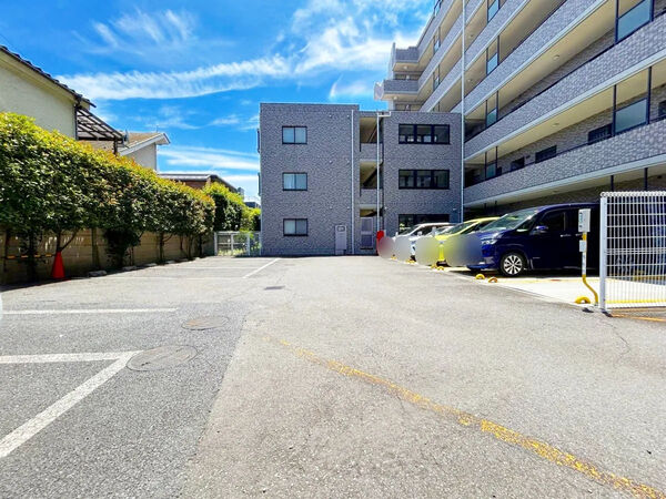 【ユニオンパレス吉祥寺北1番館】駐車場 【ユニオンパレス吉祥寺北1番館】駐車場