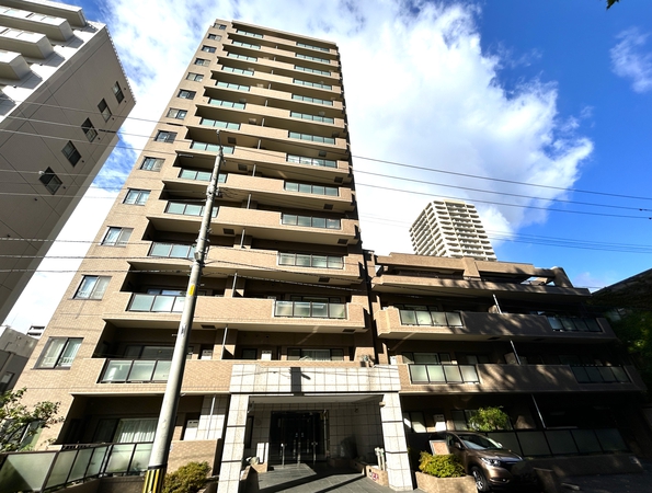 【アルス近代美術館】外観