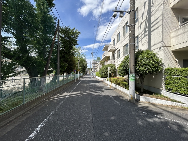 【都立家政シティハウス】前面道路 【都立家政シティハウス】前面道路
