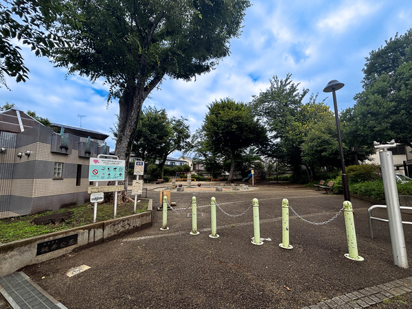 桃井公園まで約450m(徒歩6分)