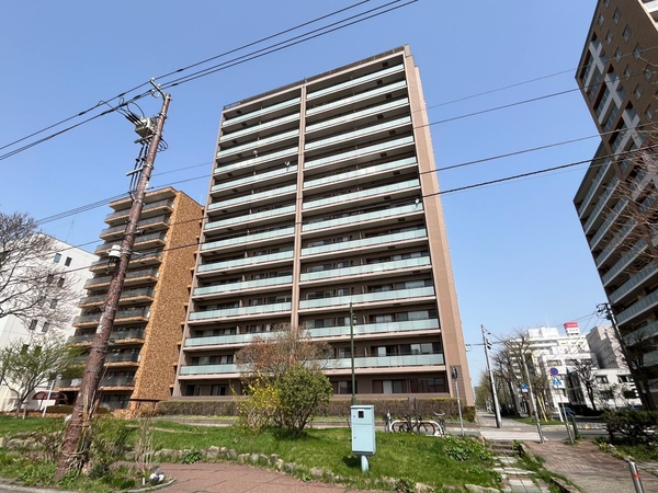 【パークハウス北4条知事公館前】外観