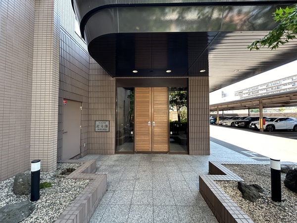 【パークハウス北4条知事公館前】エントランス