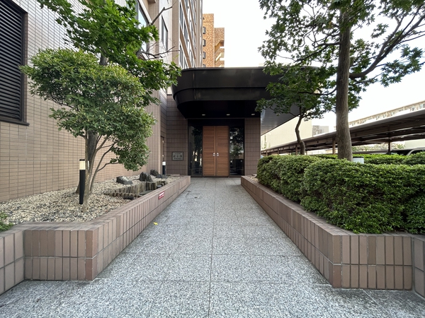 【パークハウス北4条知事公館前】エントランス
