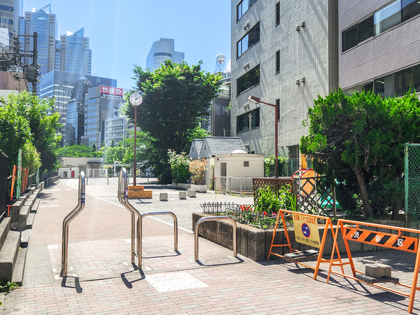 代々木二丁目あおい公園まで約350m(徒歩5分)