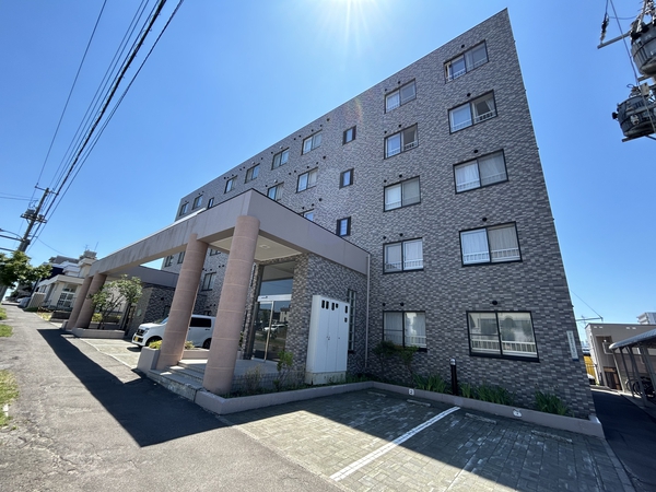 【リーベスト新さっぽろ】外観