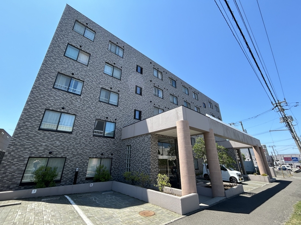【リーベスト新さっぽろ】外観