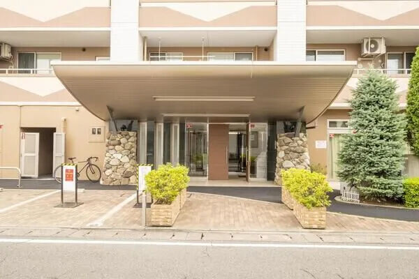 【サンデュエル中倉】エントランス 【サンデュエル中倉】エントランス