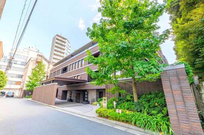 【ブランズ六本木飯倉片町】外観