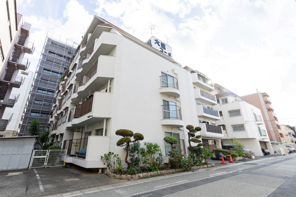 【大建コーポ江坂】外観 【大建コーポ江坂】外観